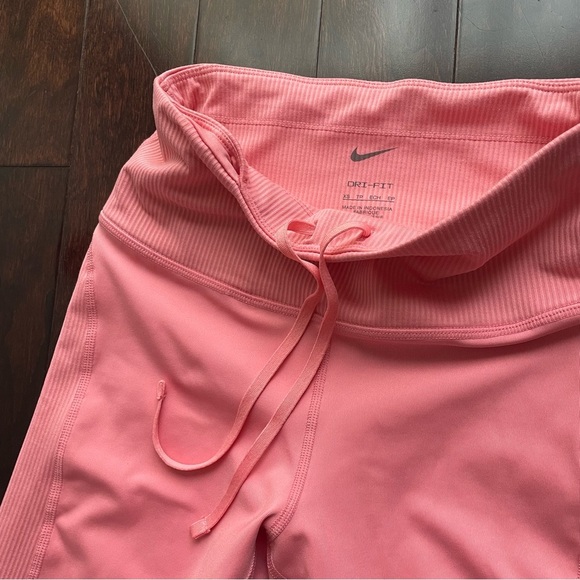 Nike Women Pink Biker Shorts Running Tight Fit Mid Rise Ribbed Panel Spandex XS - Picture 7 of 10